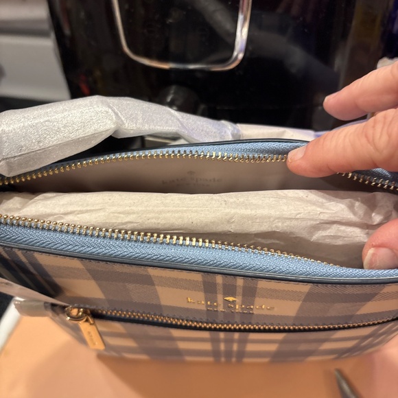 Handbag - Picture 2 of 4